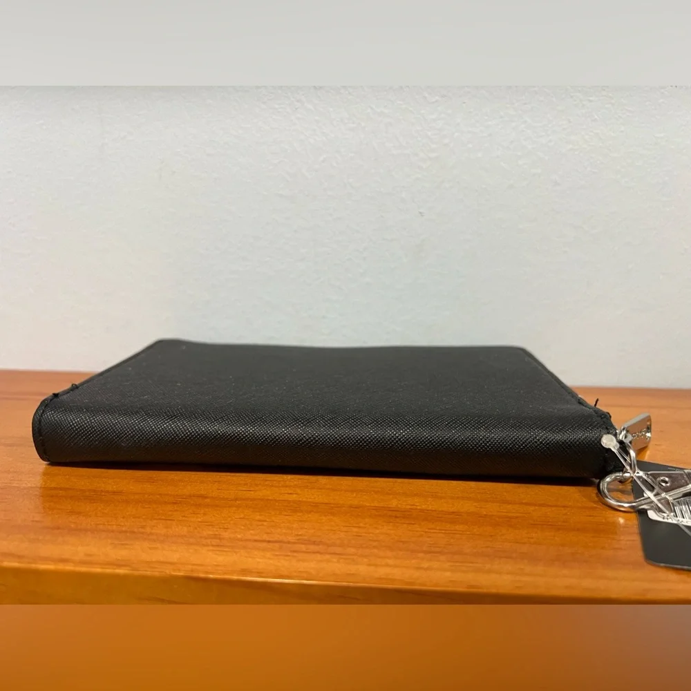 BUCKLE DOWN NWT Disney Long Zip Around Black D Logo Wallet Small Smudge In Photo